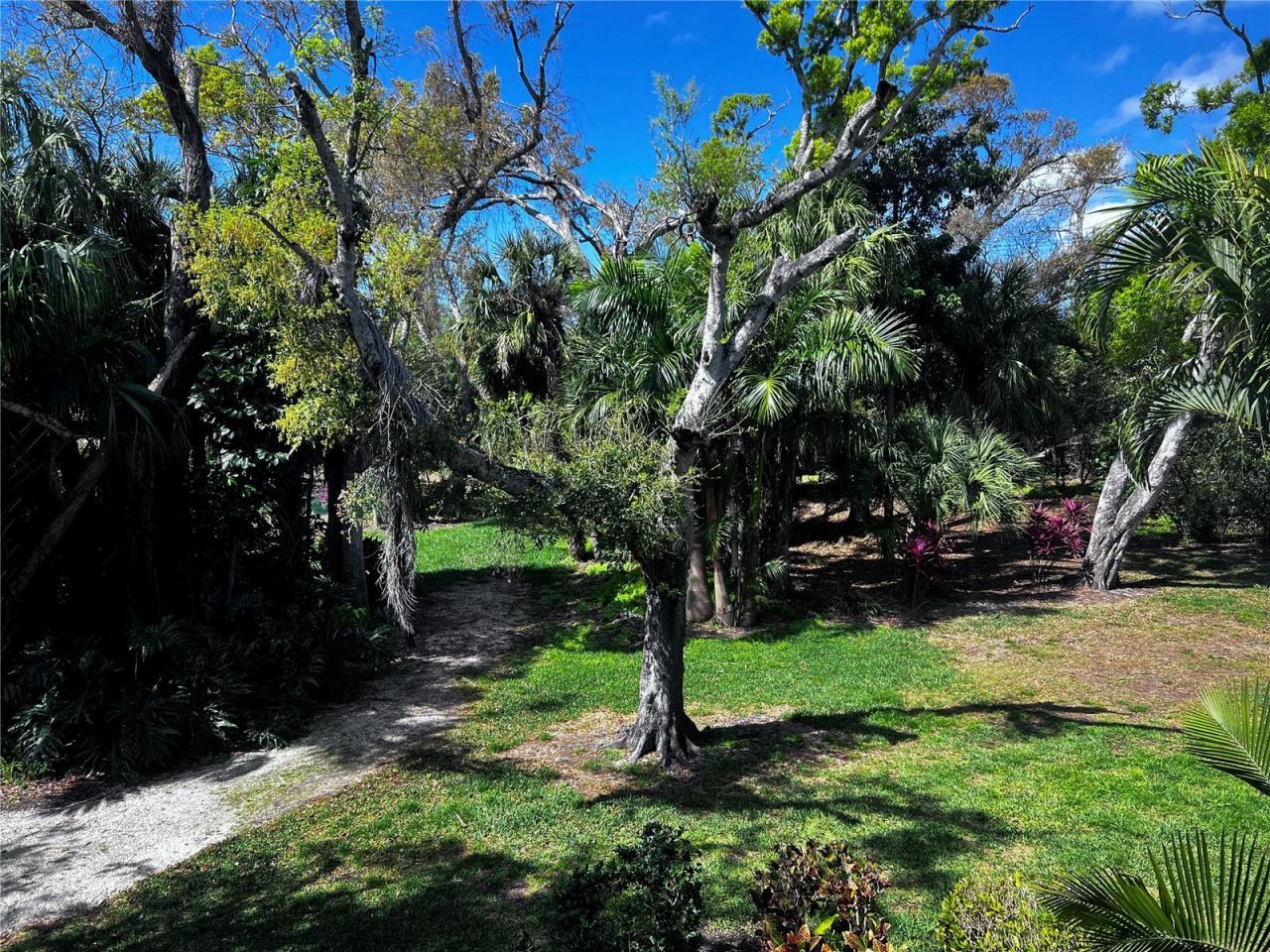 533 Lakeside Drive, Unit 533, Bradenton, FL 34210 Photo