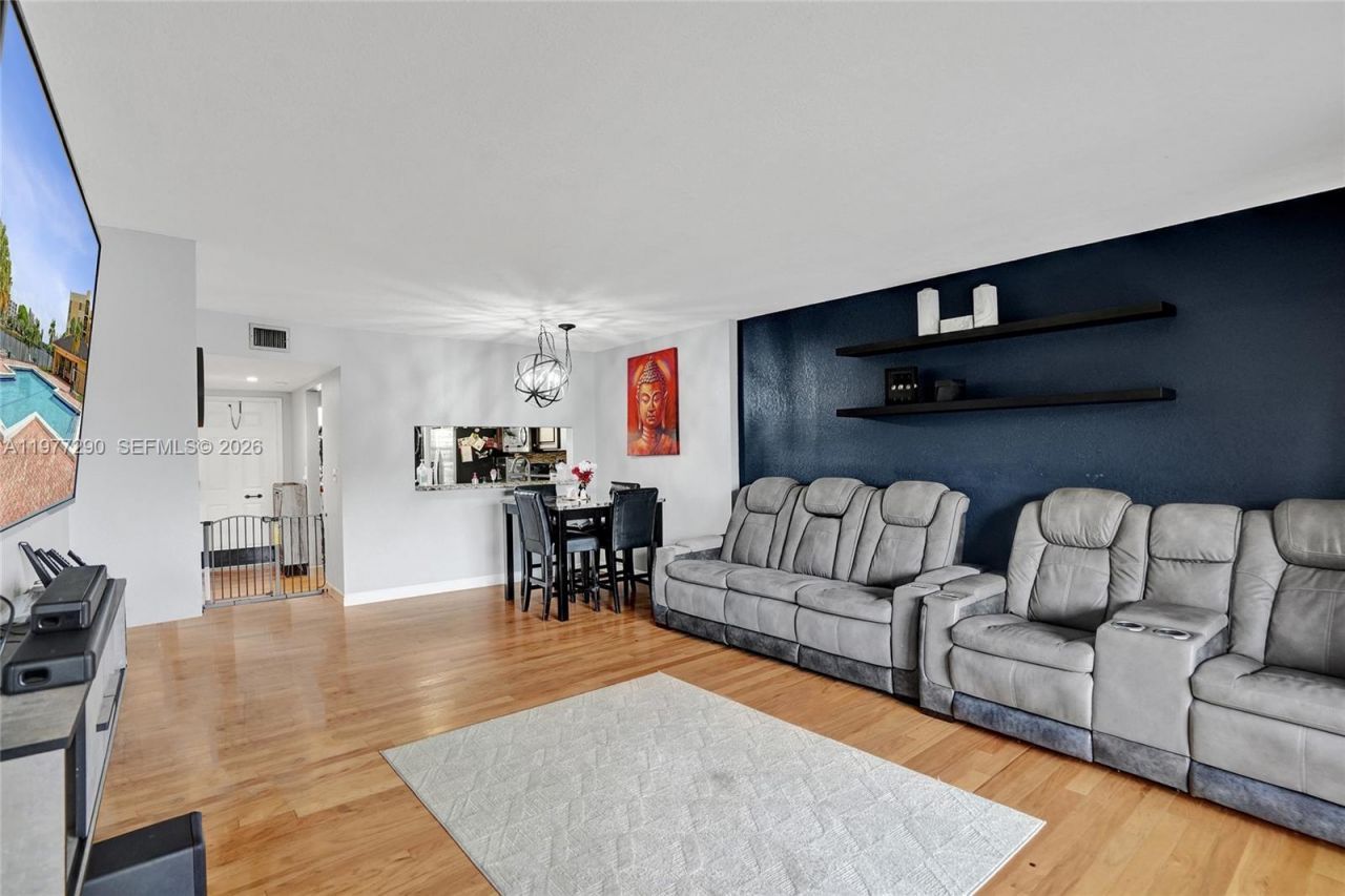 6575 W Oakland Park Blvd , Unit 506, Lauderhill, FL 33313 Photo