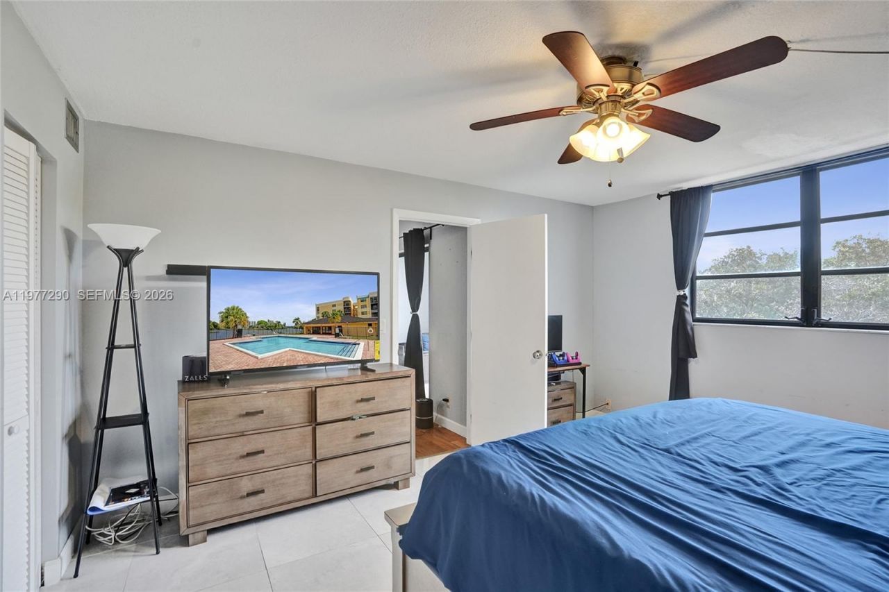 6575 W Oakland Park Blvd , Unit 506, Lauderhill, FL 33313 Photo