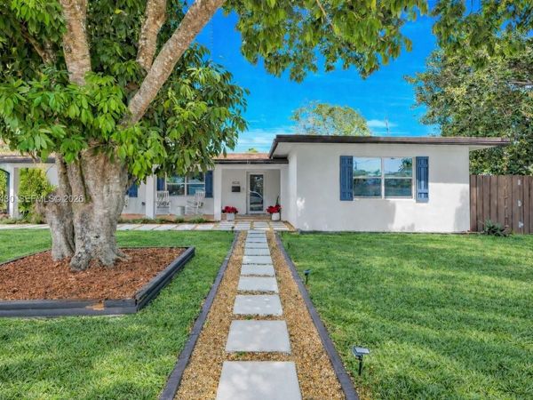 9305 SW 178th Ter, Palmetto Bay, FL 33157