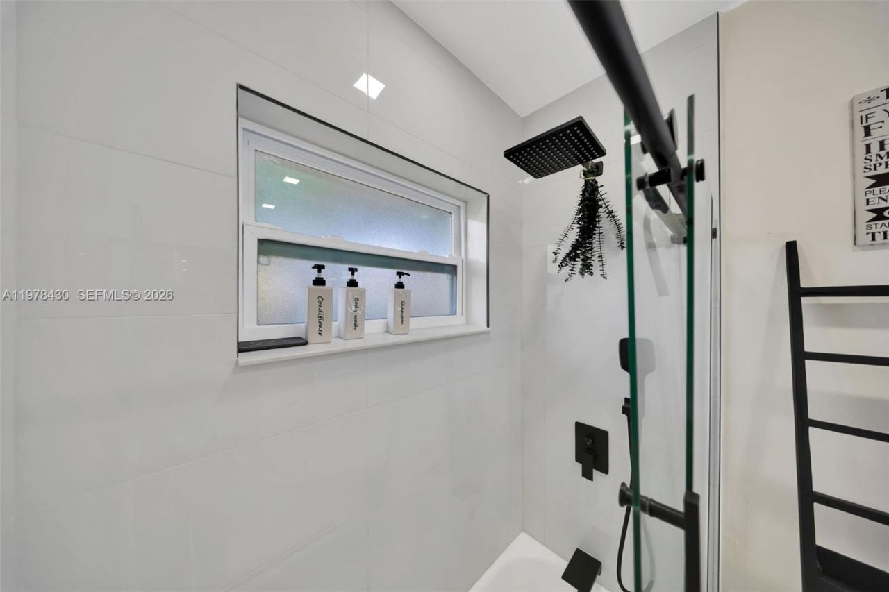 9305 SW 178th Ter, Palmetto Bay, FL 33157 Photo