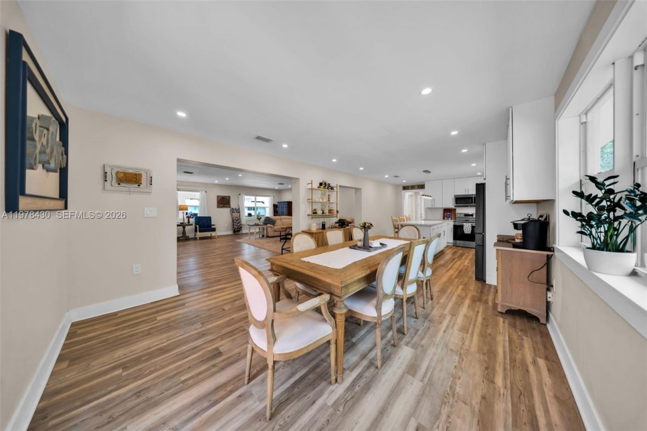 9305 SW 178th Ter, Palmetto Bay, FL 33157 Photo