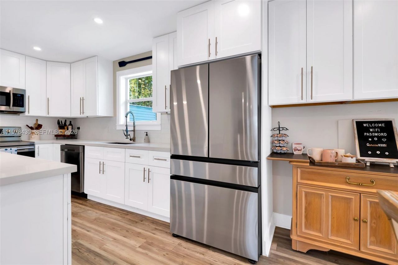 9305 SW 178th Ter, Palmetto Bay, FL 33157 Photo