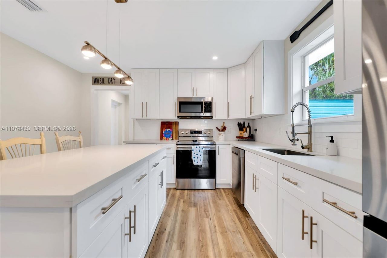 9305 SW 178th Ter, Palmetto Bay, FL 33157 Photo