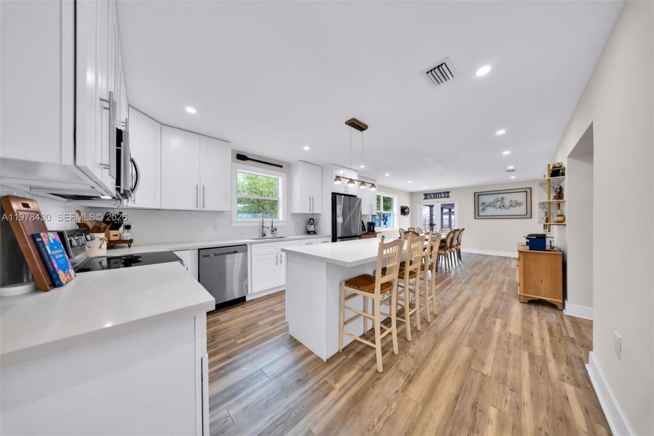 9305 SW 178th Ter, Palmetto Bay, FL 33157 Photo