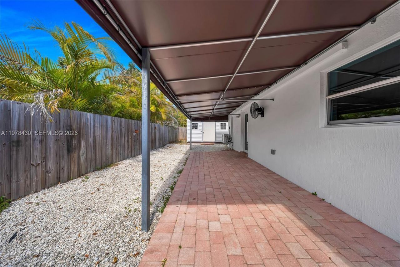 9305 SW 178th Ter, Palmetto Bay, FL 33157 Photo