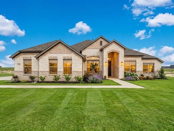 124 Lila Lake Drive, Waxahachie, TX 75165