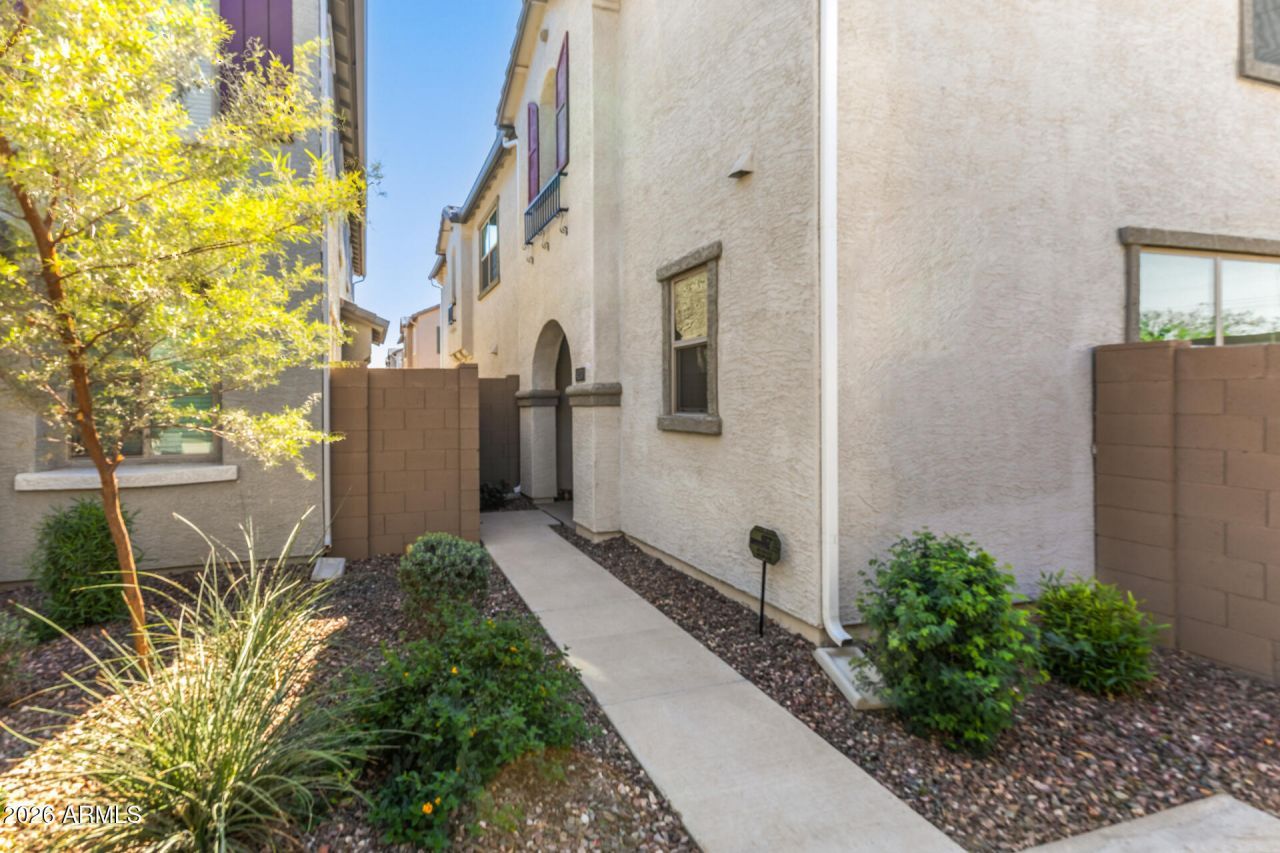 4130 S 58th Lane, Phoenix, AZ 85043 Main Photo