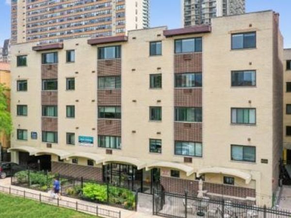 6001 N Kenmore Avenue , Unit 412, Chicago, IL 60660