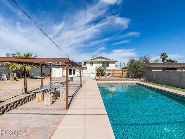 6521 Mecham Avenue , Las Vegas, NV 89107