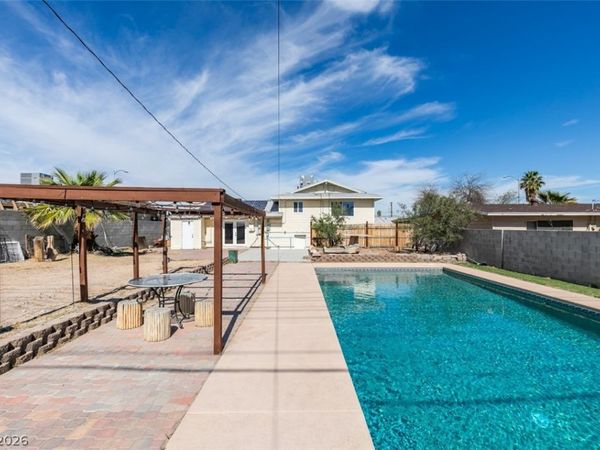 6521 Mecham Avenue , Las Vegas, NV 89107