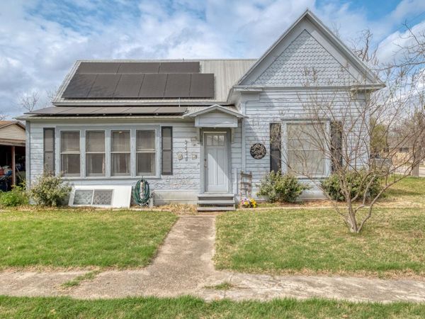 300 N Rio Grande ST, Granger, TX 76530