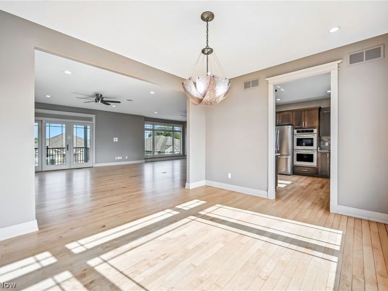 29 Shores Drive, Poland, OH 44514 Photo 11