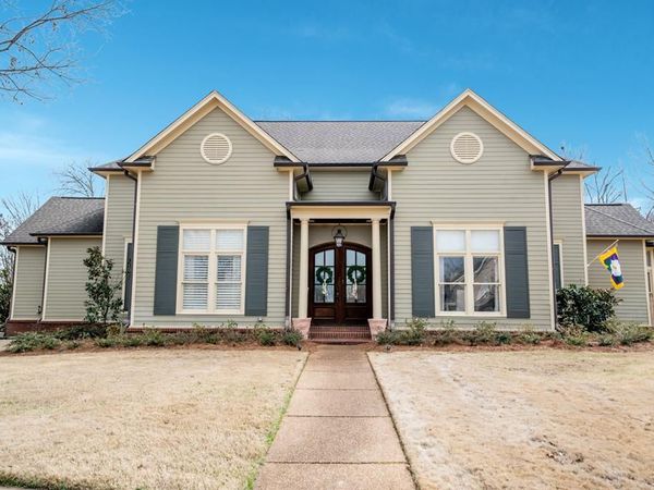 418 Northpointe Lake Drive, Oxford, MS 38655