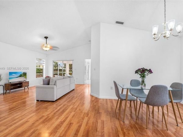 2020 SE 5th Pl , Homestead, FL 33033