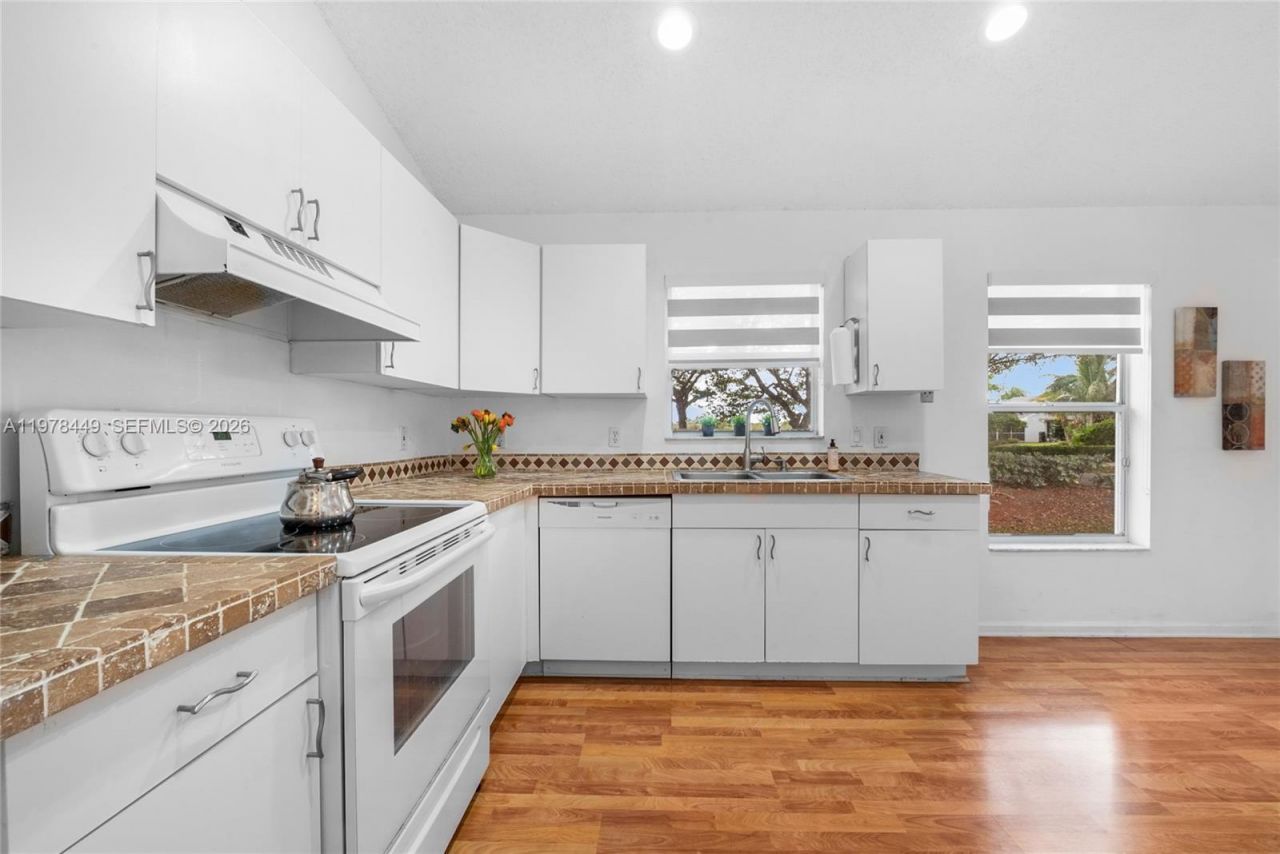 2020 SE 5th Pl , Homestead, FL 33033 Photo