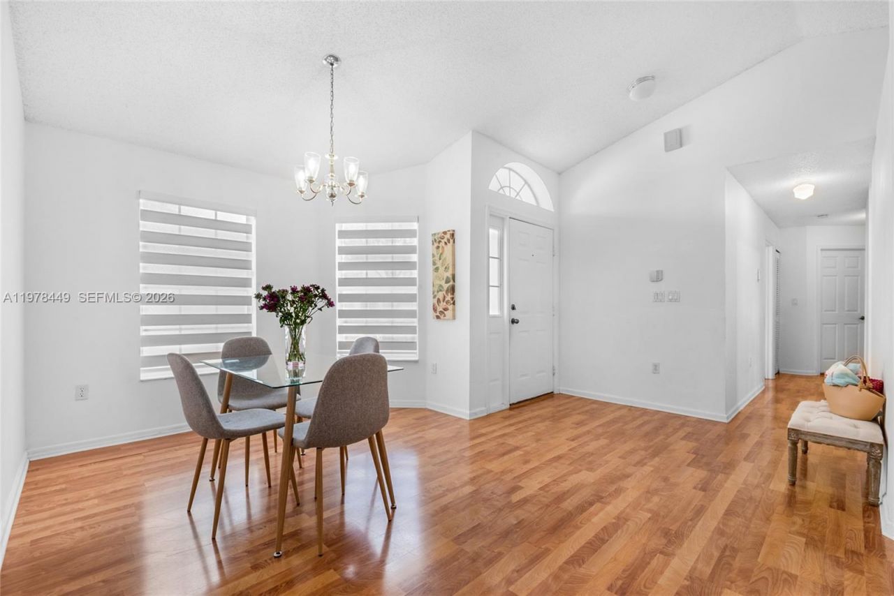 2020 SE 5th Pl , Homestead, FL 33033 Photo