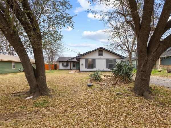 412 Main Street, Pottsboro, TX 75076