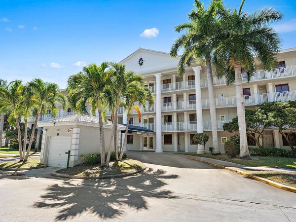 2761 Village Boulevard, Unit 303, West Palm Beach, FL 33409