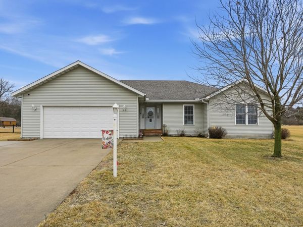 11847 Salyer Drive, Wheatfield, IN 46392