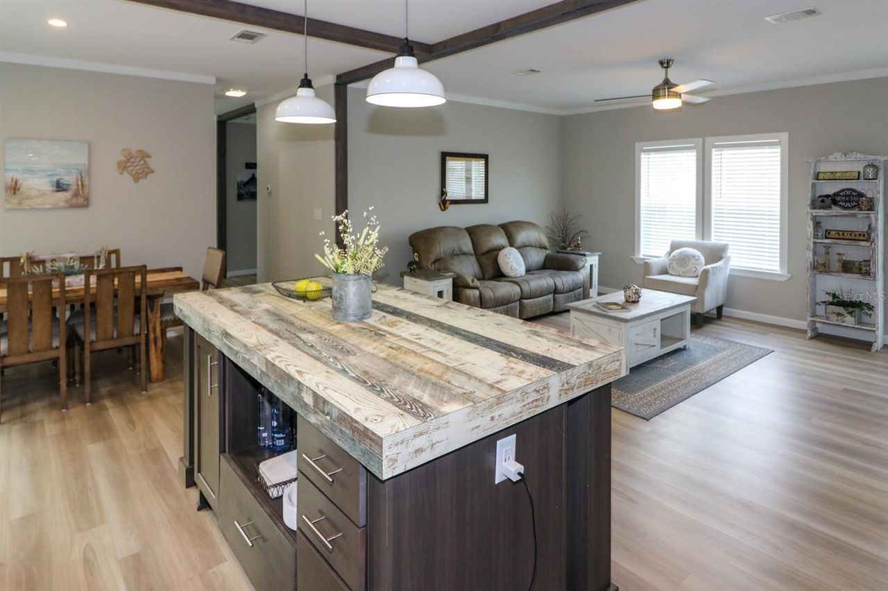 12116 SW County Rd. 769 # 201, Lake Suzy, FL 34269 Photo