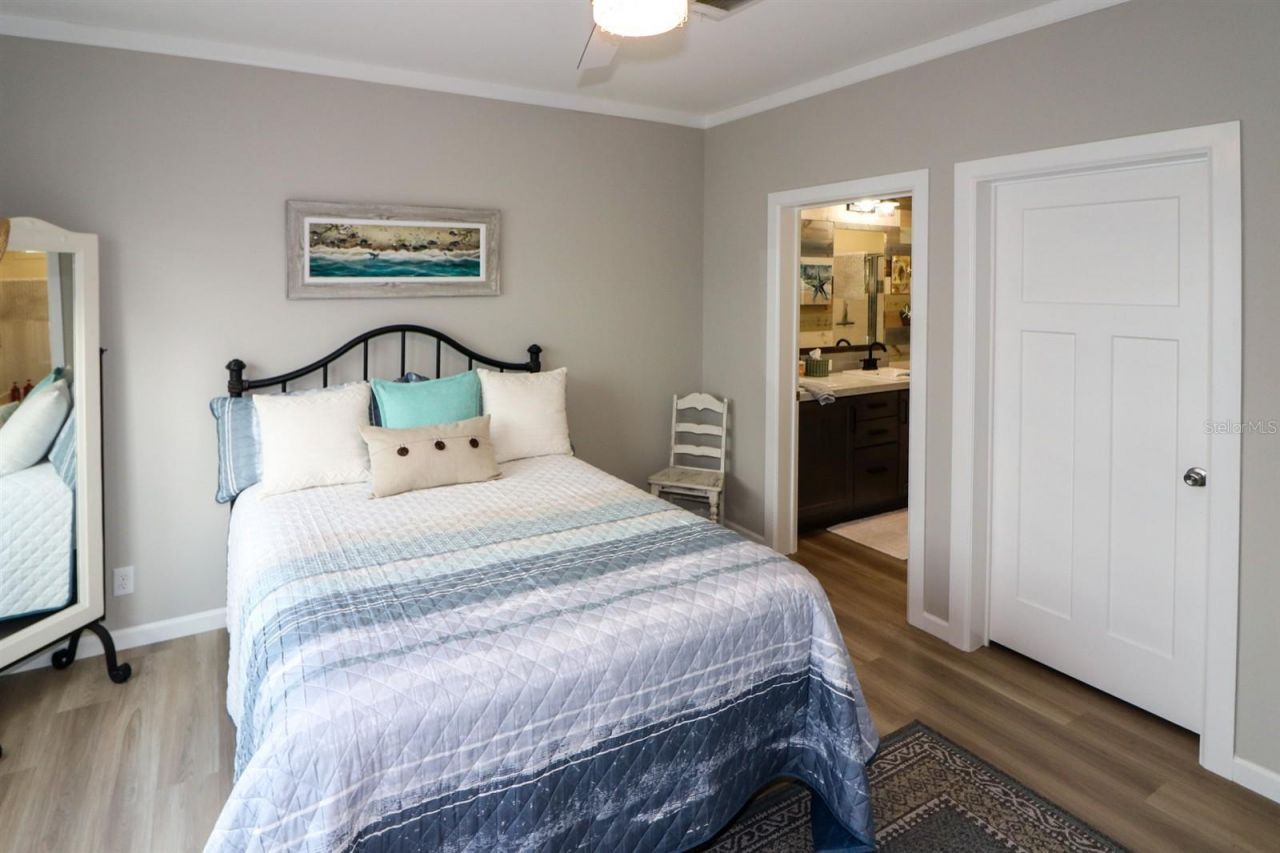 12116 SW County Rd. 769 # 201, Lake Suzy, FL 34269 Photo