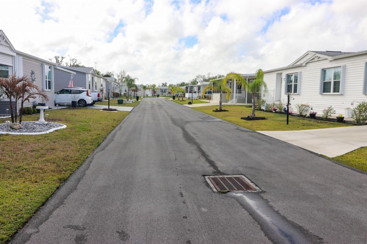 12116 SW County Rd. 769 # 201, Lake Suzy, FL 34269 Photo