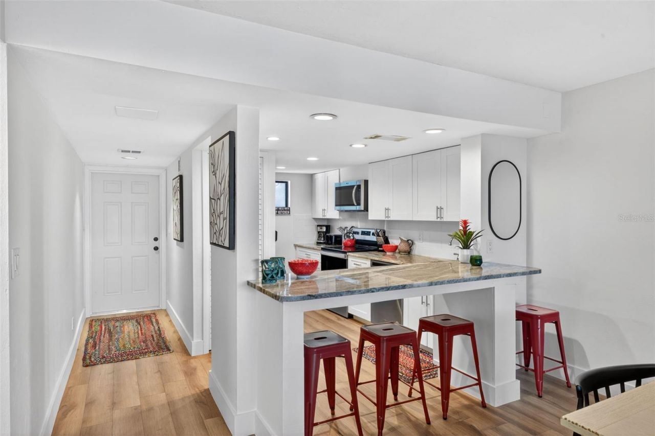 2711 1st Street , Unit 203, Fort Myers, FL 33916 Photo