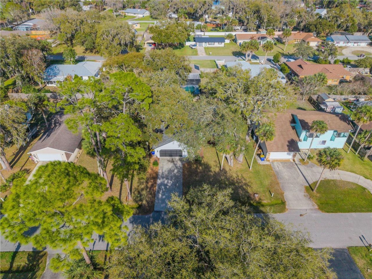 2711 Pine Tree Drive , Edgewater, FL 32141 Photo