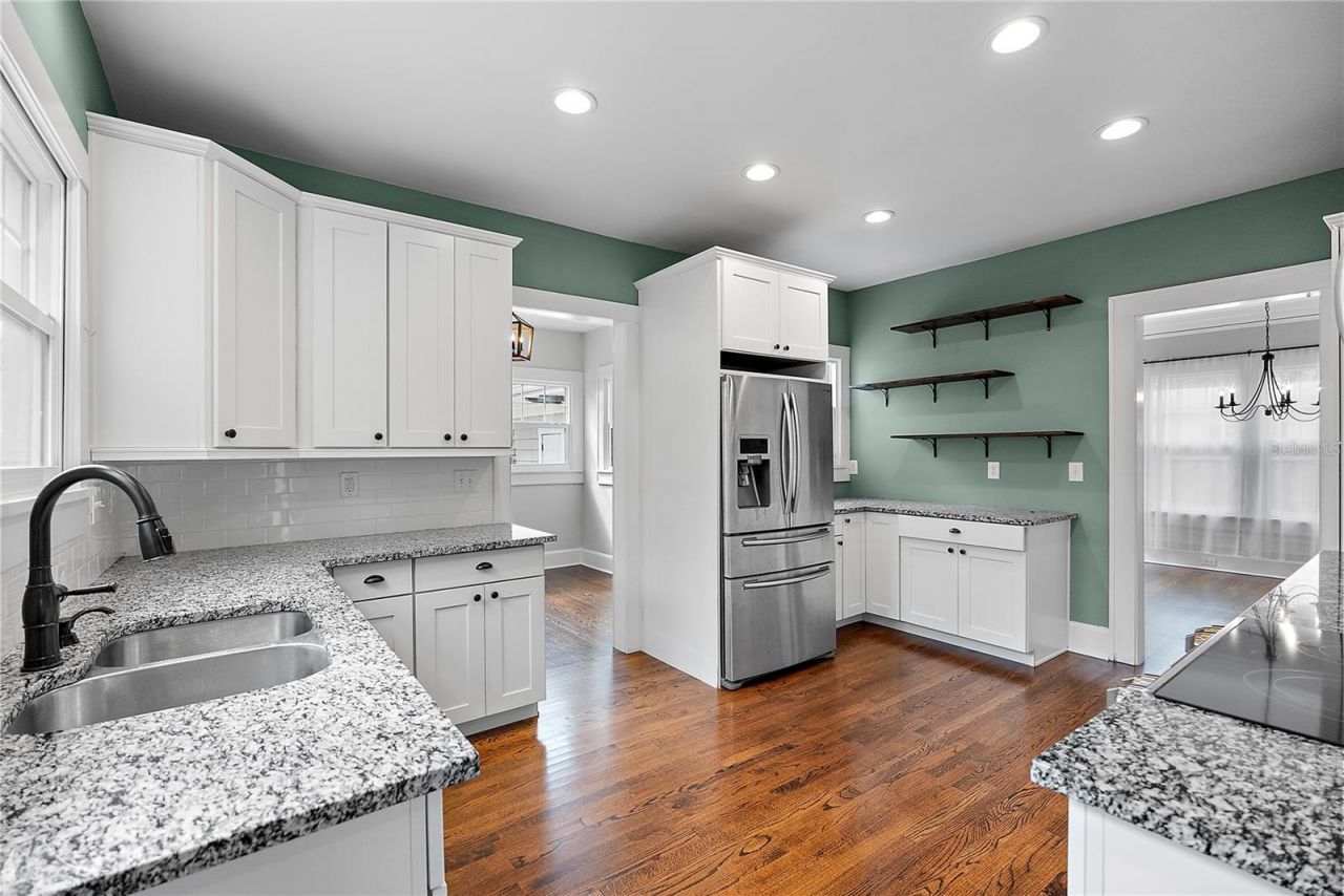 134 22nd Avenue N, Saint Petersburg, FL 33704 Photo