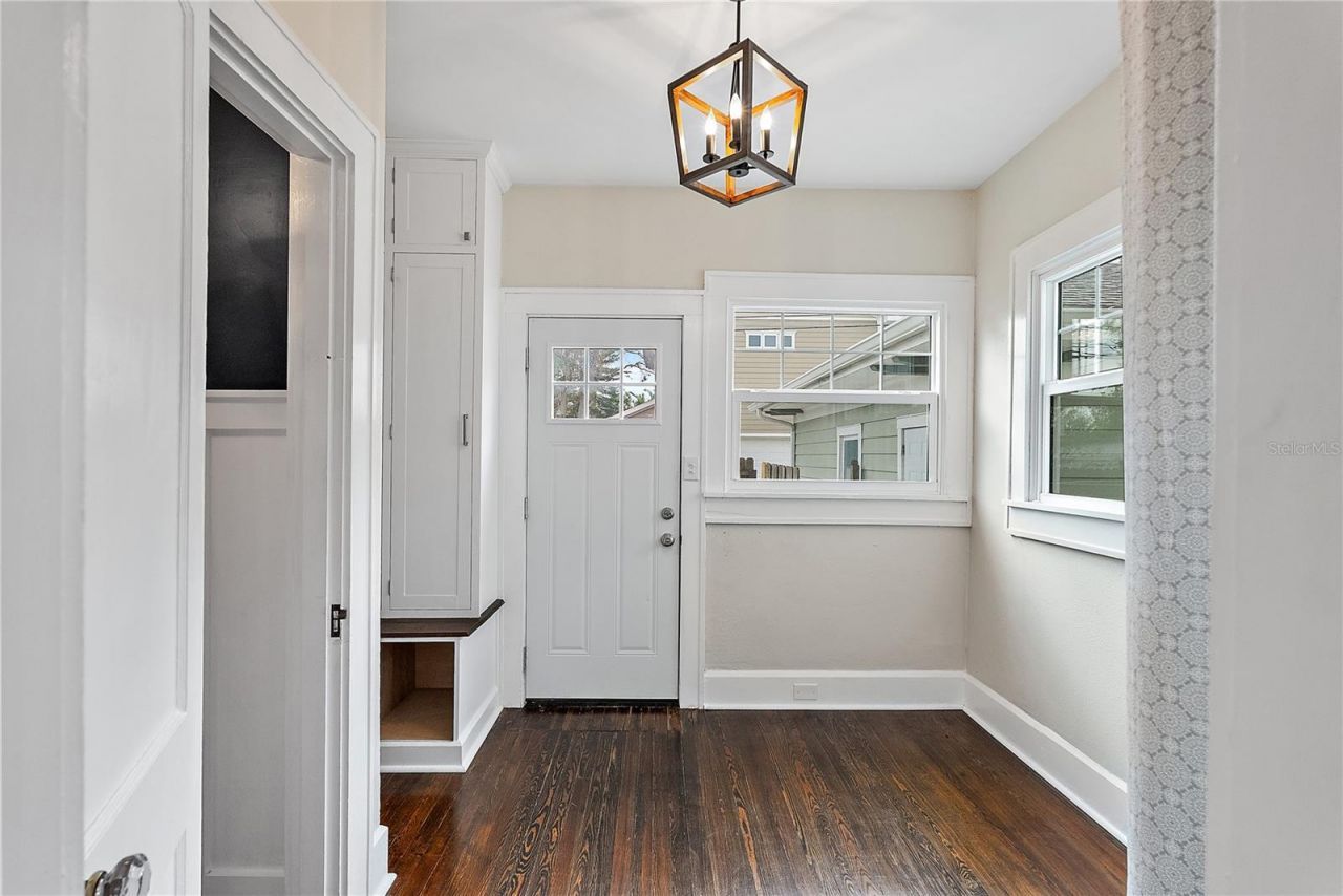 134 22nd Avenue N, Saint Petersburg, FL 33704 Photo