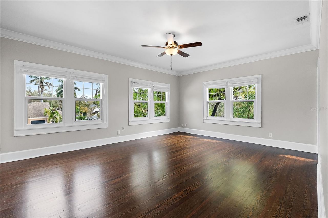 134 22nd Avenue N, Saint Petersburg, FL 33704 Photo