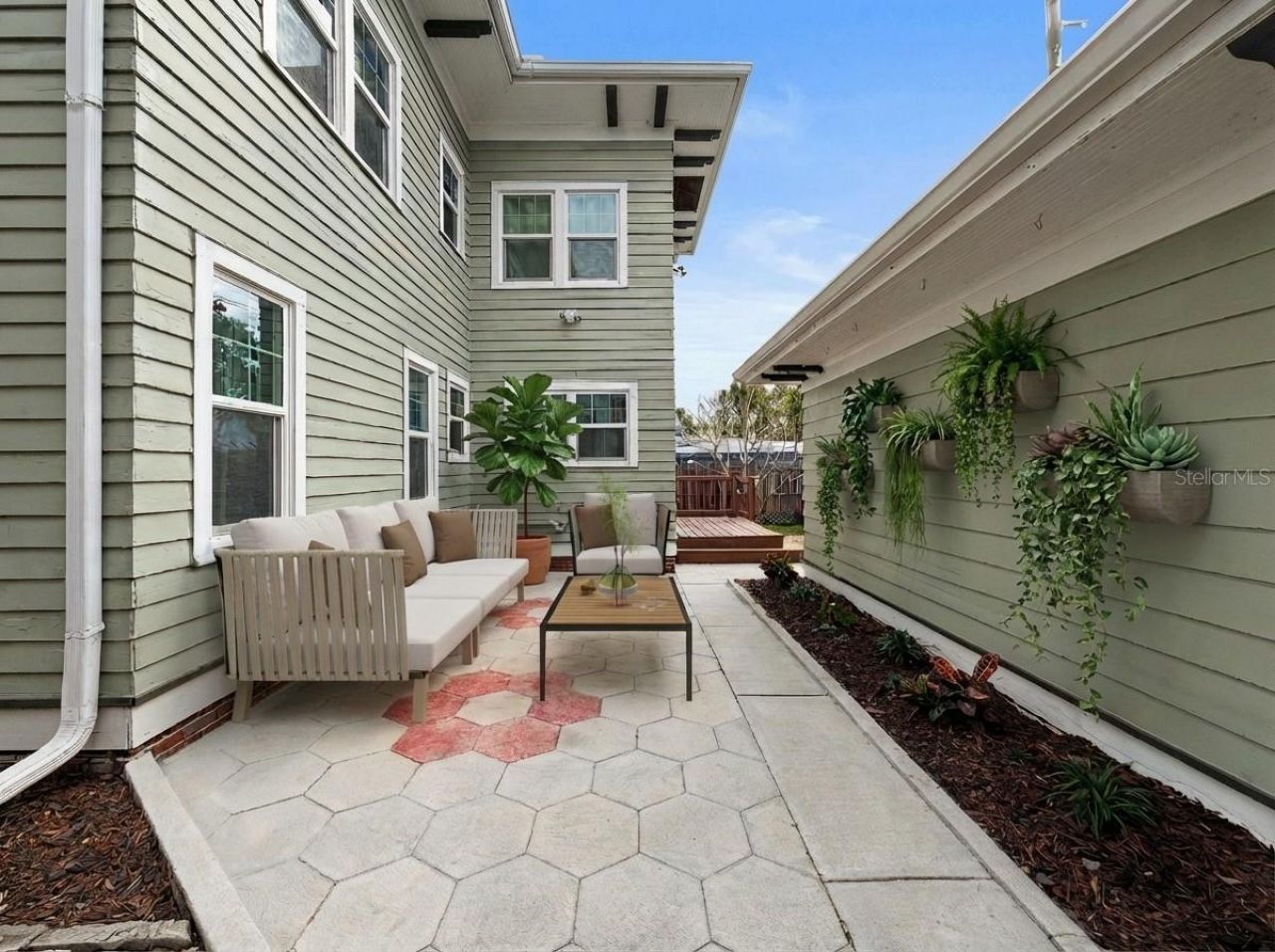 134 22nd Avenue N, Saint Petersburg, FL 33704 Photo