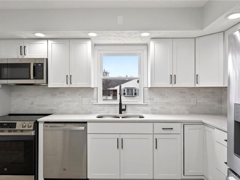 827 Mitman Drive, Fairborn, OH 45324 Photo 9