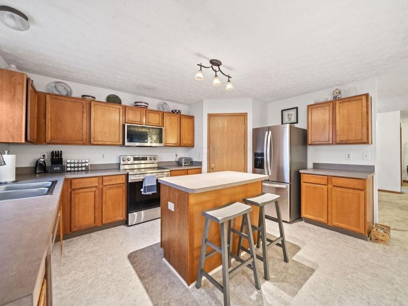 4668 Kenross Drive, Columbus, OH 43207 Photo 10