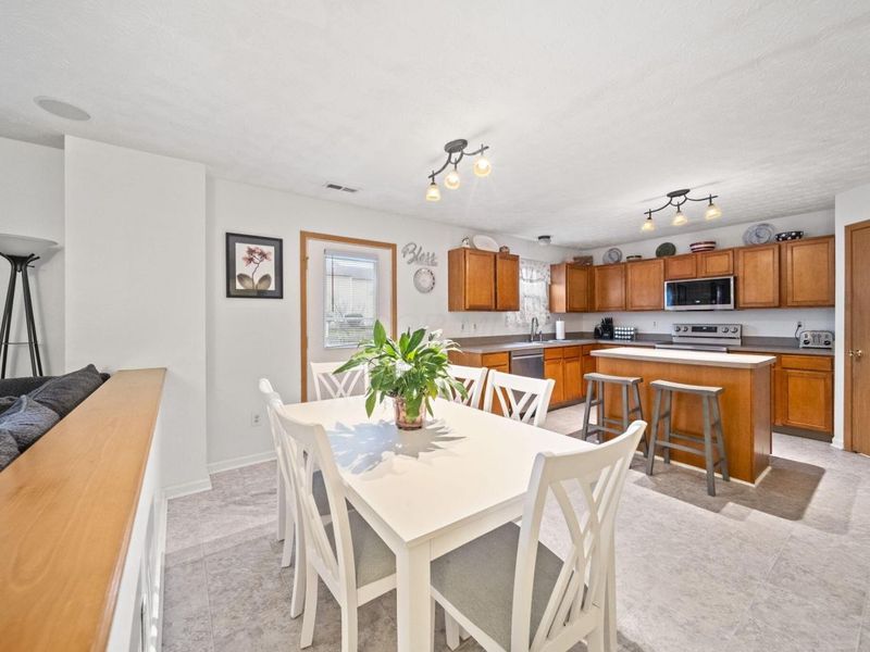 4668 Kenross Drive, Columbus, OH 43207 Photo 13