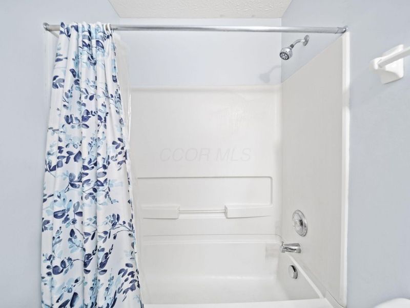 4668 Kenross Drive, Columbus, OH 43207 Photo 38