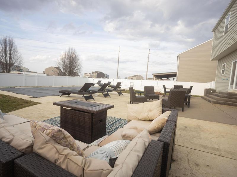 377 Puleo Drive, London, OH 43140 Photo 6