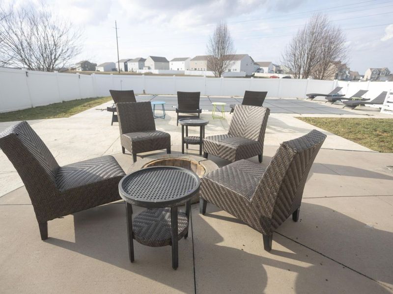 377 Puleo Drive, London, OH 43140 Photo 8