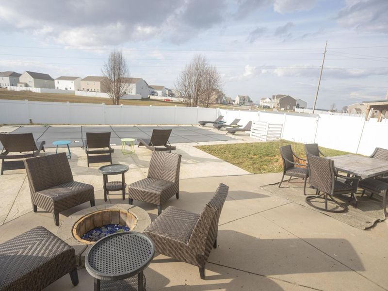 377 Puleo Drive, London, OH 43140 Photo 9