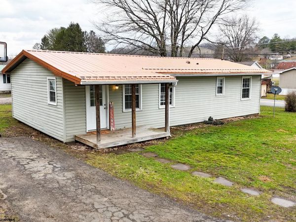 7 Everson Drive, Philippi, WV 26416