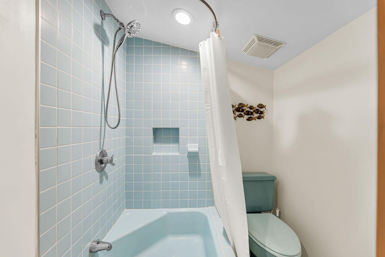 1514 Balsam Street Photo 19