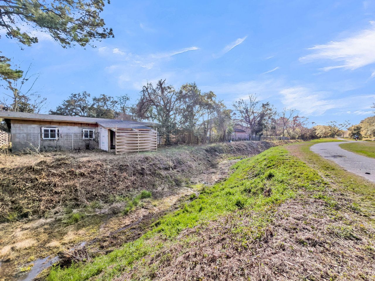 1514 Balsam Street Photo 21