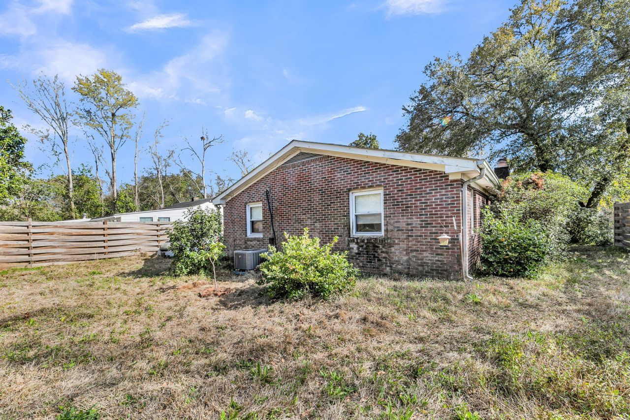 1514 Balsam Street Photo 27