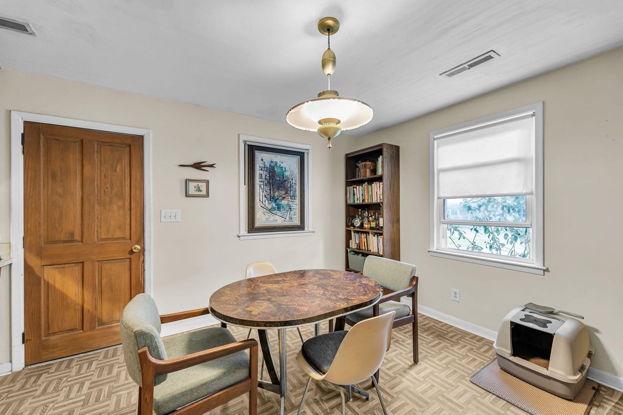 1514 Balsam Street Photo 5