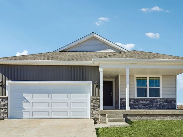 3466 Craven Drive , Coralville, IA 52241