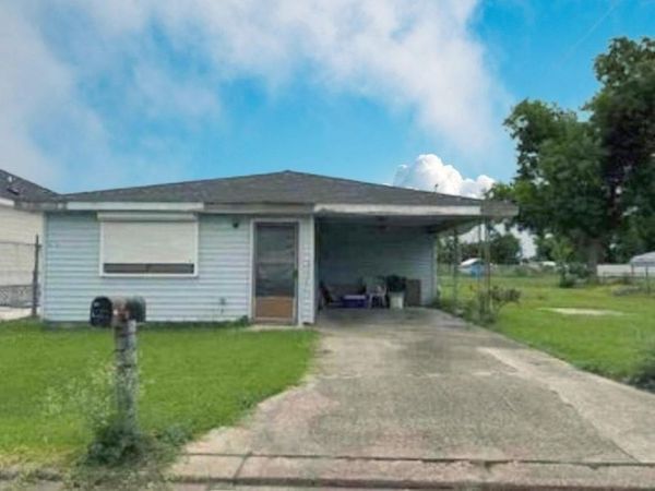 500 ASH Drive , Houma, LA 70363