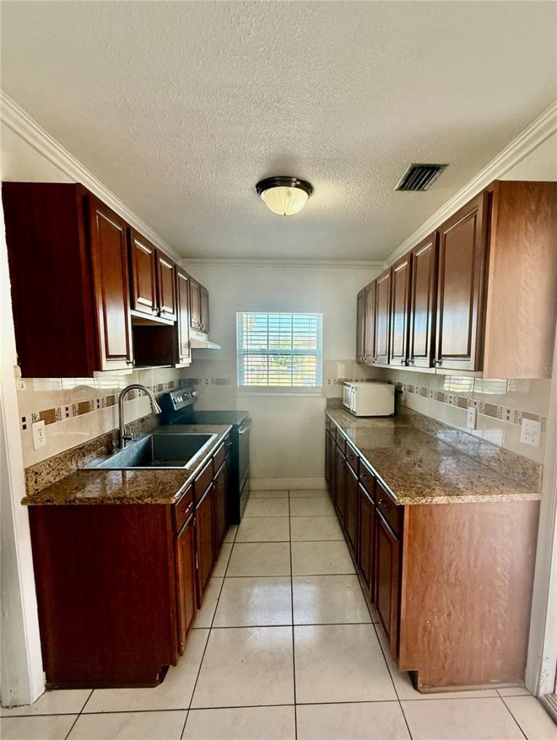 4732 Eldorado Drive, Tampa, FL 33615 Photo