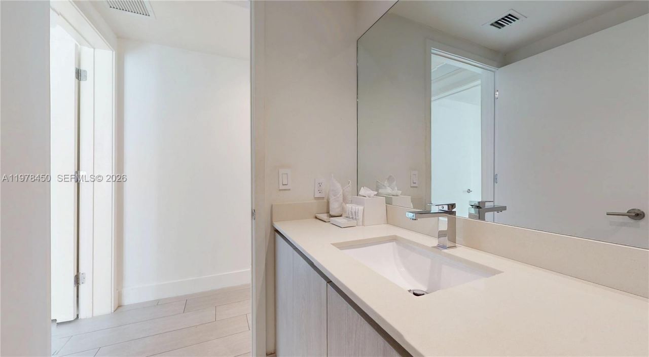 4010 S Ocean Dr, Unit R1004, Hollywood, FL 33019 Photo