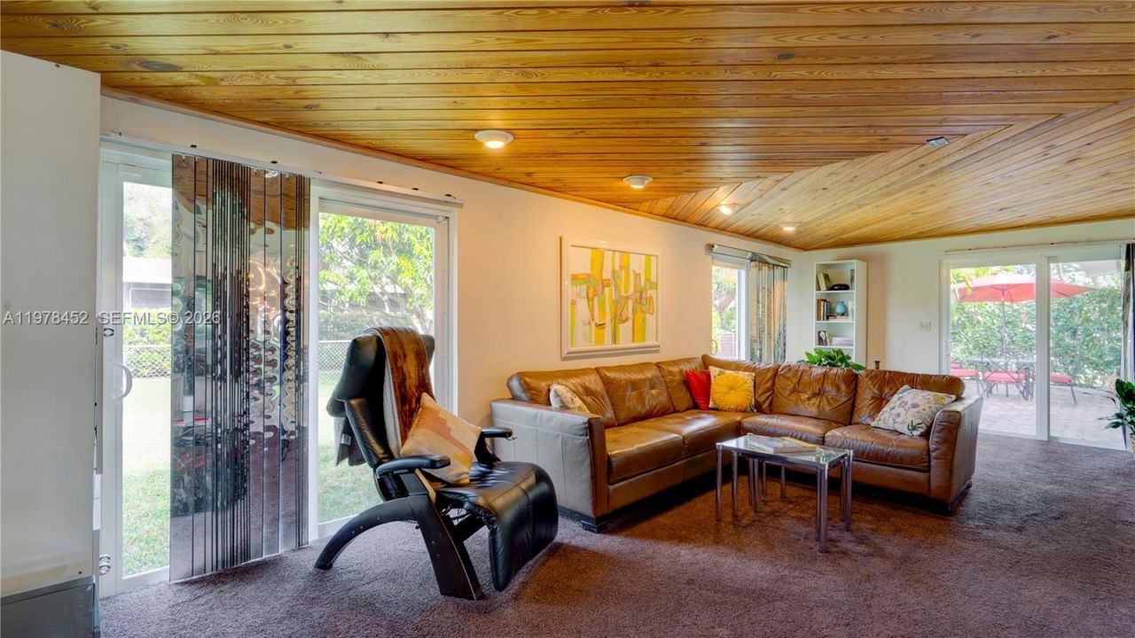 8955 SW 85th Ter, Miami, FL 33173 Photo